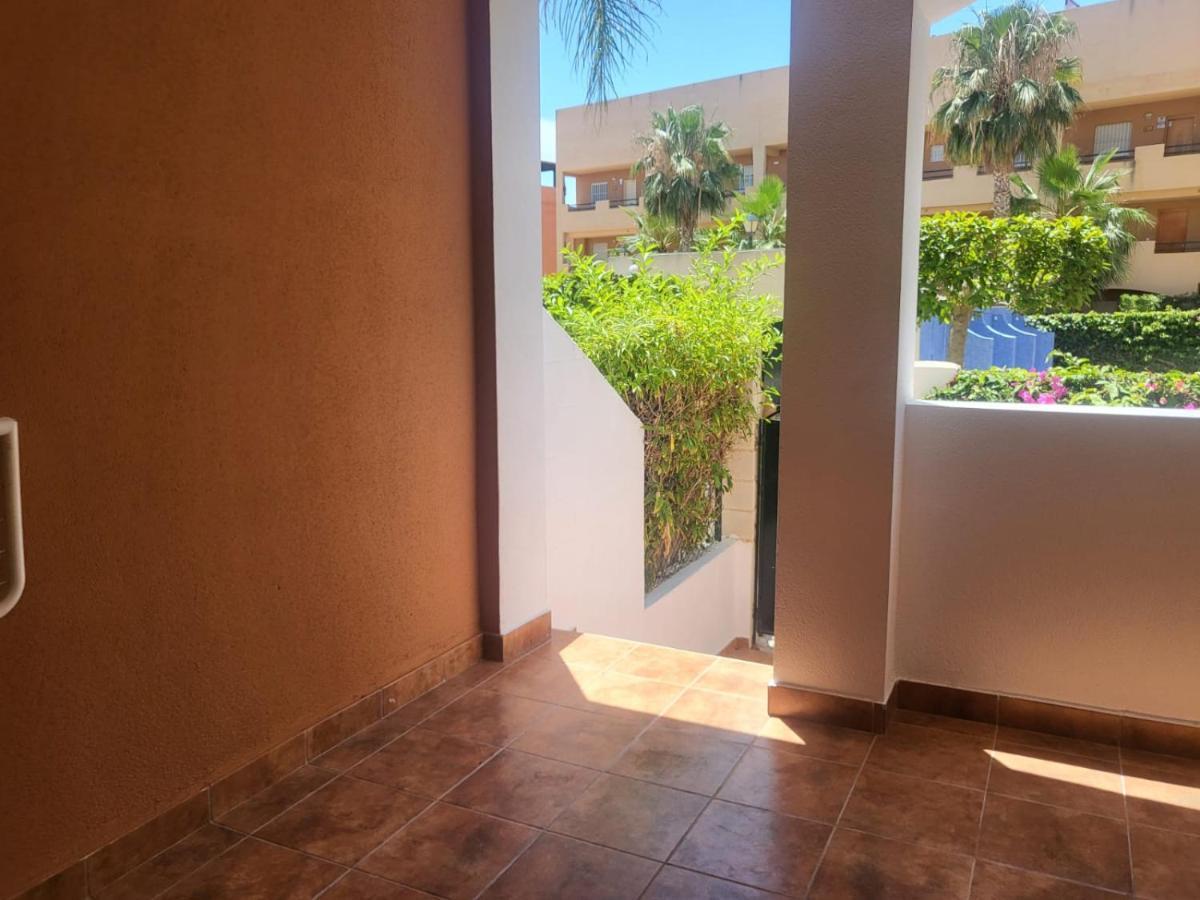 ¡Bajo Precioso Con Salida Directa A La Piscina Comunitaria En Paraiso De Vera! מראה חיצוני תמונה