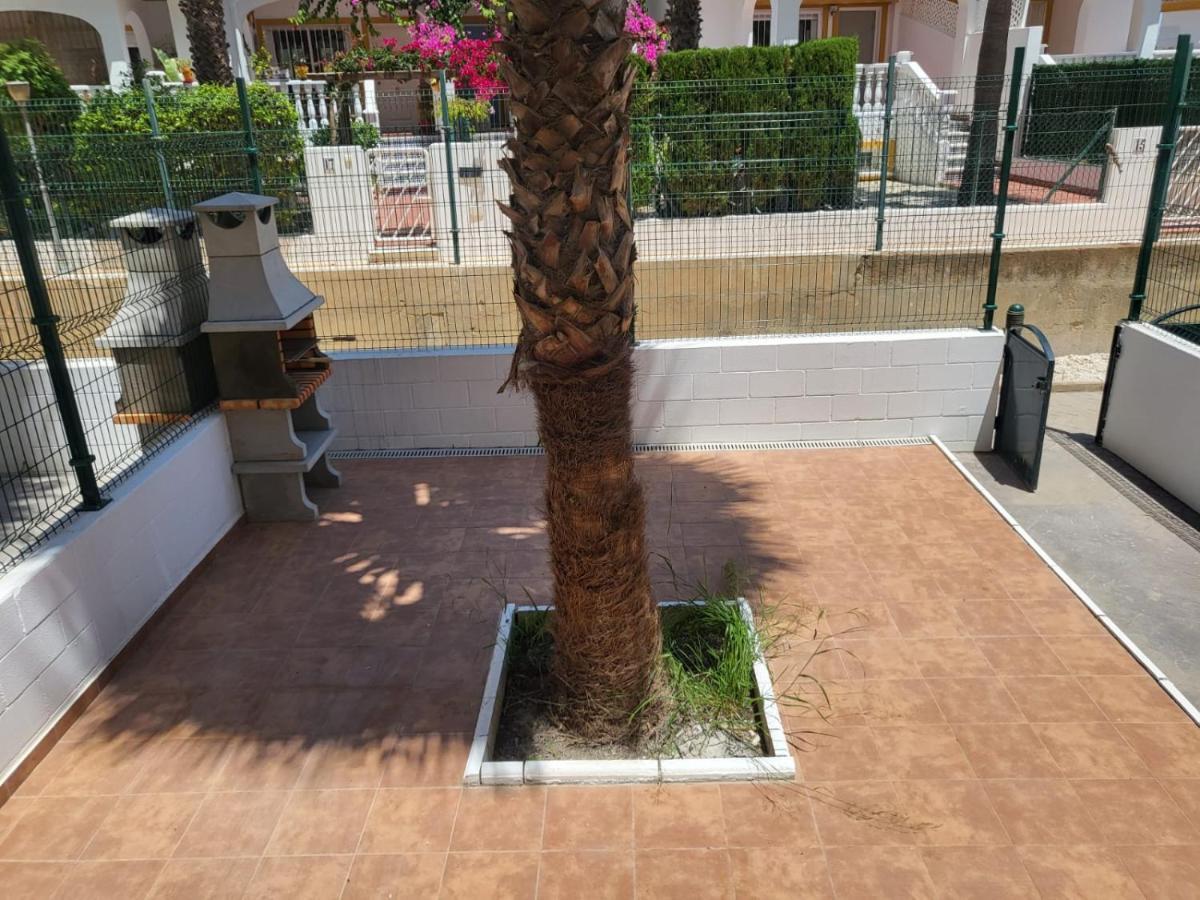 ¡Bajo Precioso Con Salida Directa A La Piscina Comunitaria En Paraiso De Vera! מראה חיצוני תמונה